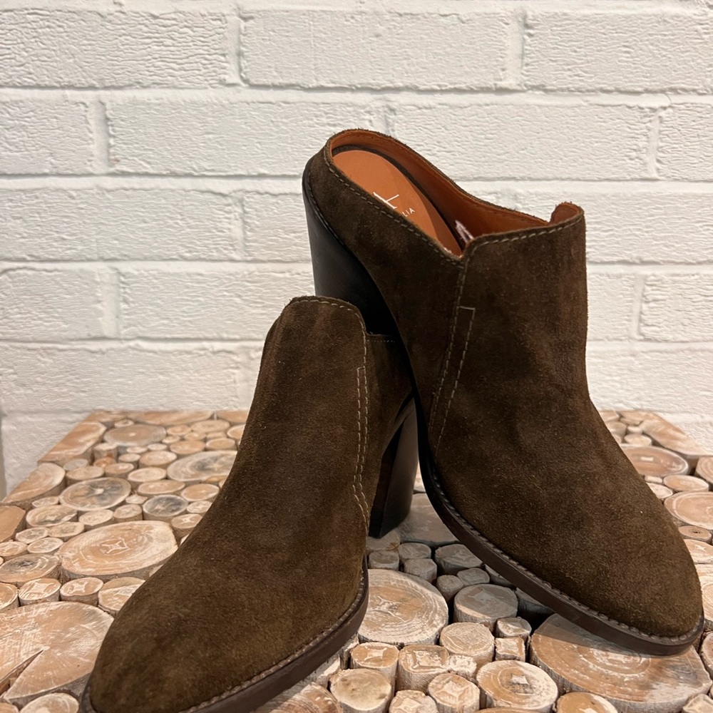 Aquatalia women’s clogs Libby Olive Brown New Without Box